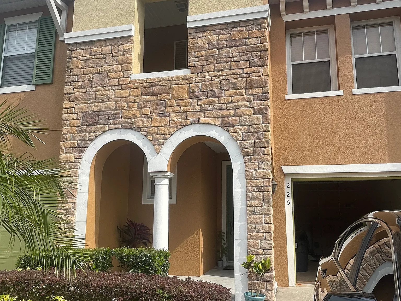 3 bed, 2.5 bath, 1781 sqft, $2,150 — Photo 1