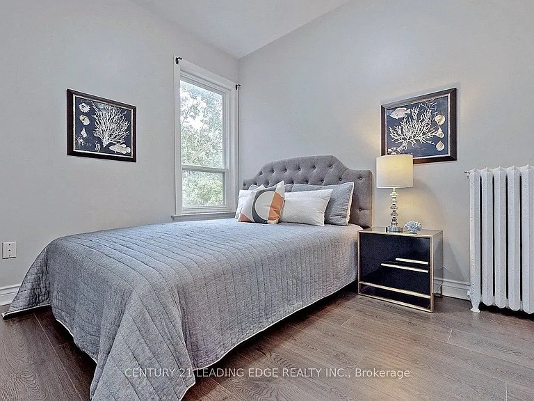 233 Borden St #UPPER LEVEL — Photo 10