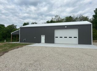 3398 Appleyard Rd, Wamego, KS 66547
