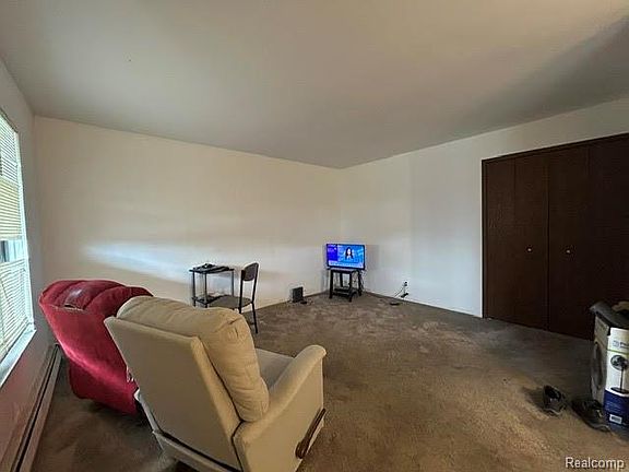 3rd image of 30446 Utica Rd #4