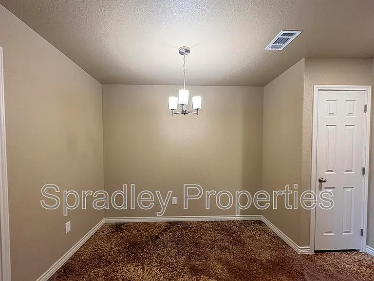 1008B Llano Ct — Photo 5