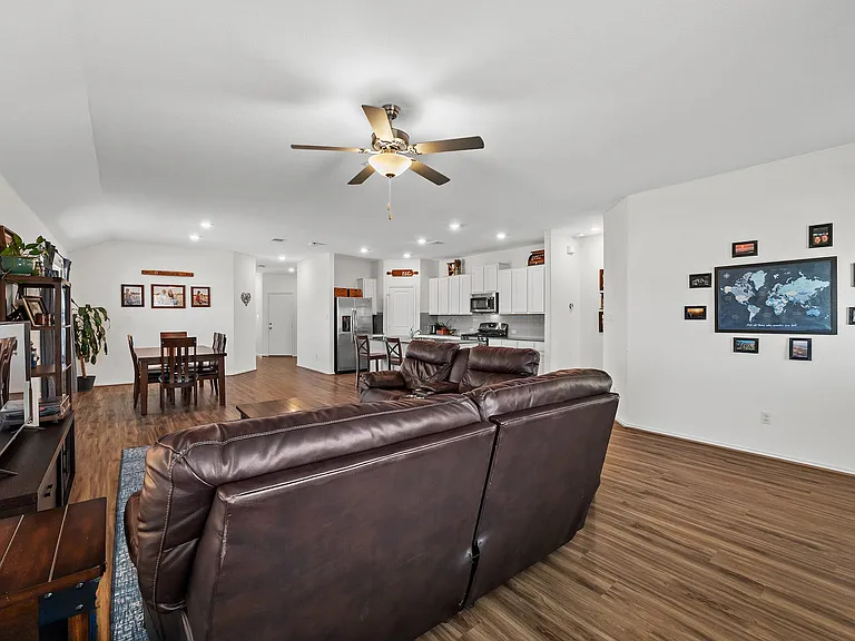 1232 Matt Ln — Photo 11