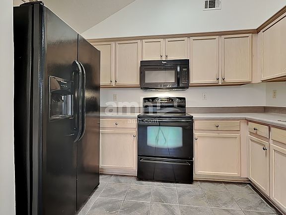3rd image of 6889 Show Boat Ln