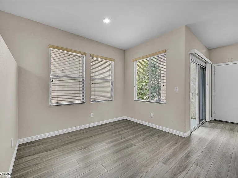 12052 Hathaway Pines Ln — Photo 11