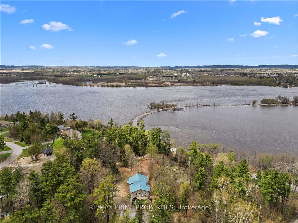 1st image of 517 Wilson Rd