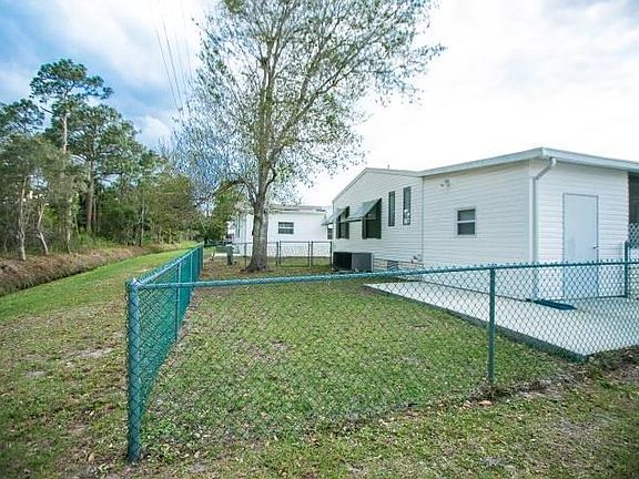2nd image of 317 Papaya Cir