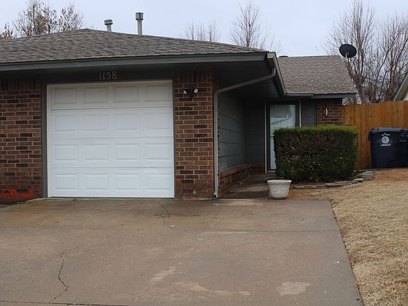 4th image of 1158 SW 77th Ter