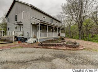 3815 River Rd, Riverton, IL 62561