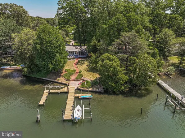 528 Grays Creek Rd, Pasadena, MD 21122