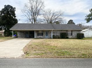 120 E 4th Ave, Strong, AR 71765