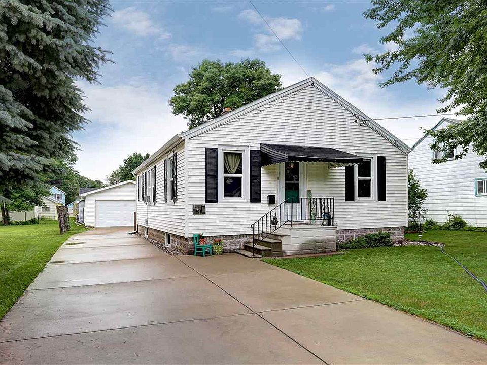 1st image of 144 Gruenwald Ave
