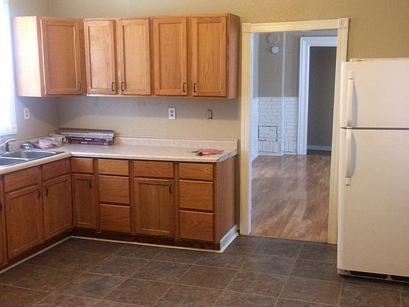 3rd image of 1103 5th Ave S #1103