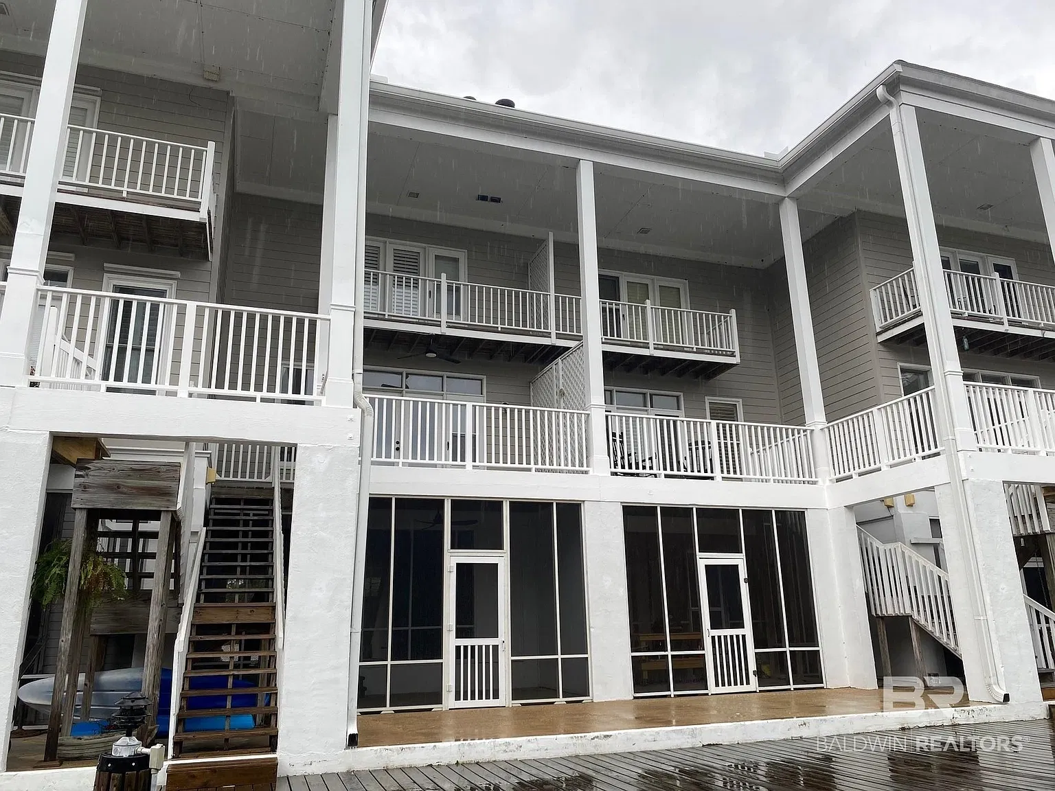 3 bed, 3.5 bath, 2142 sqft, $3,750 — Photo 3