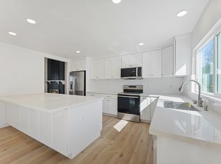 2404 Falling Oak Dr, Riverside, CA 92506
