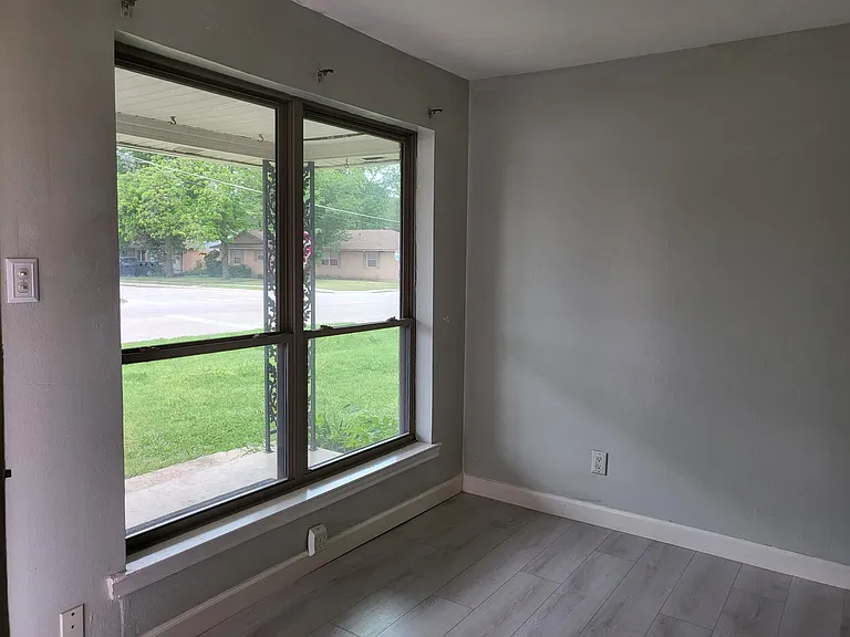 1701 P Ave — Photo 21