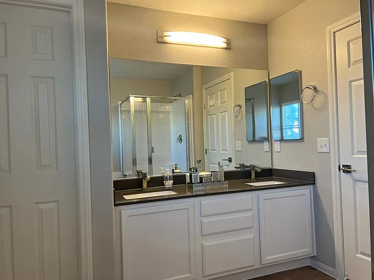 Suncrest Townhomes — Photo 18