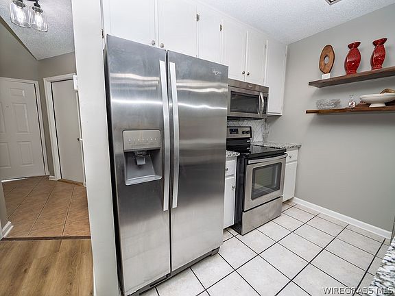 3rd image of 107 Woodberry Dr