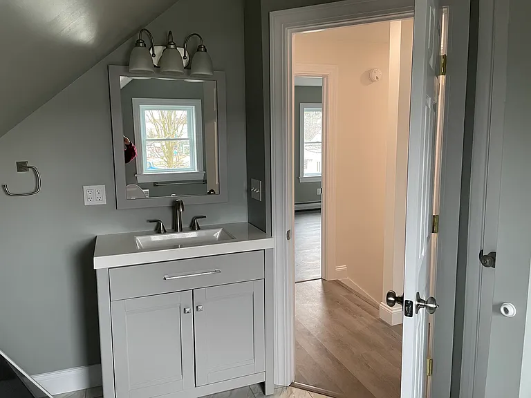311 Missisquoi St #A — Photo 9