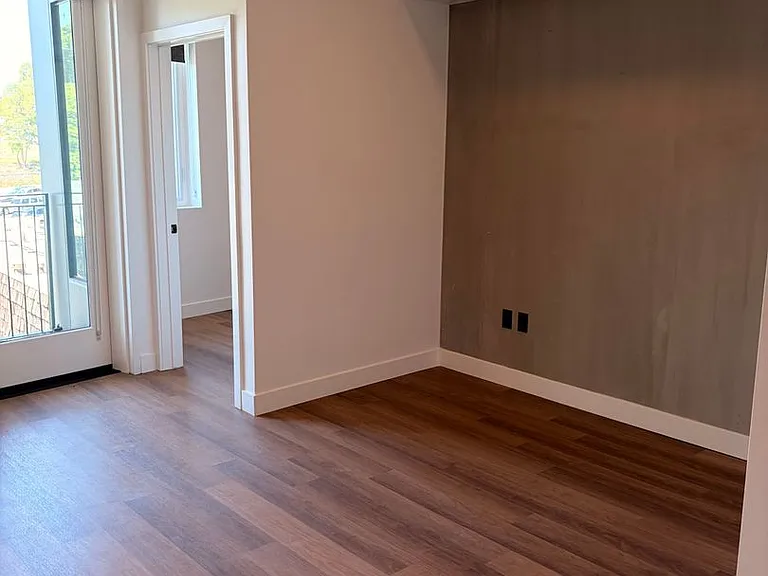Rainford Apartments — Photo 85