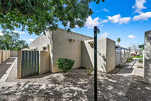 546 S Allred Dr Photo 1