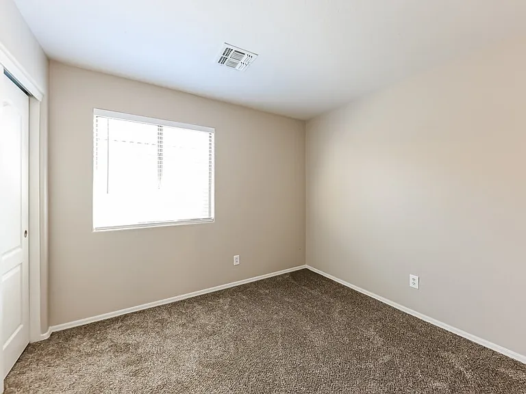 6054 W Jones Ave — Photo 12