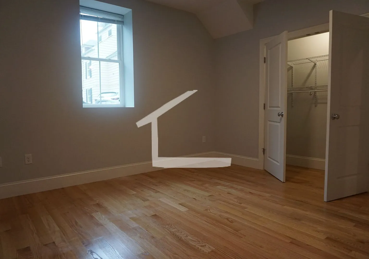 Nicely Priced 3-bed/1.5-bath in Brighton for 9/1 — Photo 4