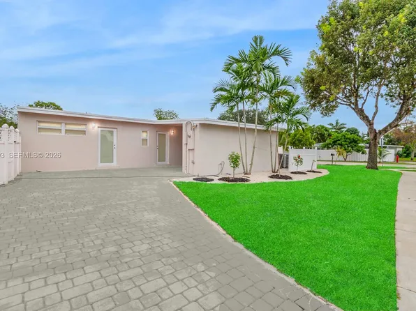 3137 SW 15th St, Fort Lauderdale, FL 33312