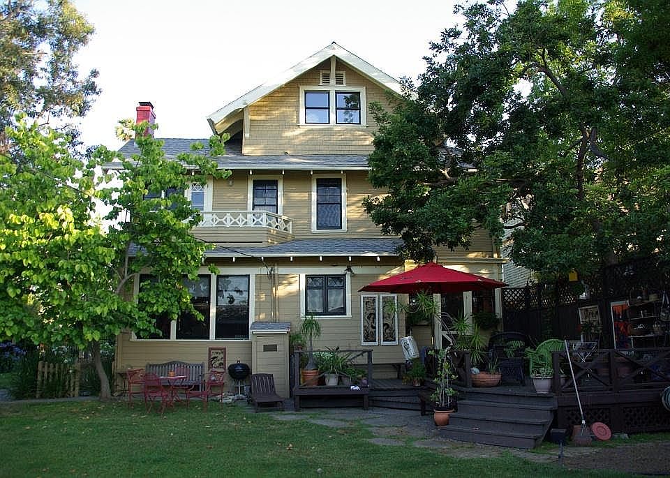 2nd image of 2179 W 20th St