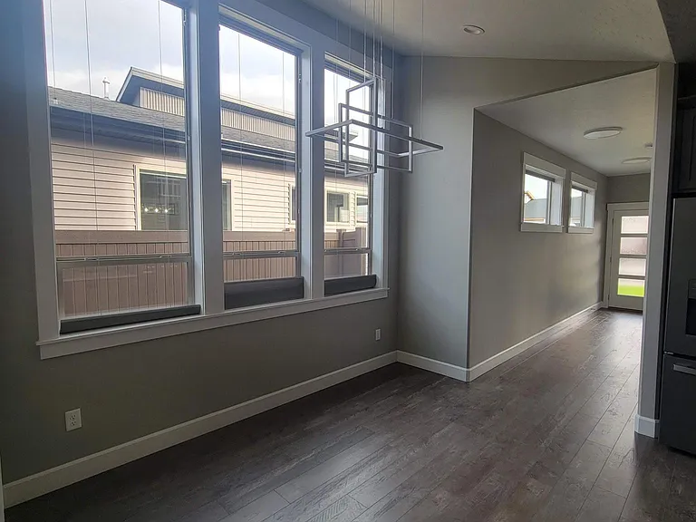 13980 N Rainier Loop — Photo 4