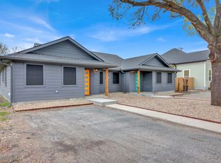 210 W 8th St #A, Taylor, TX 76574