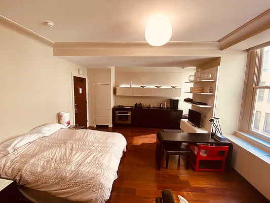 Rented by Metropolis Real Estate of Manhattan | media 28