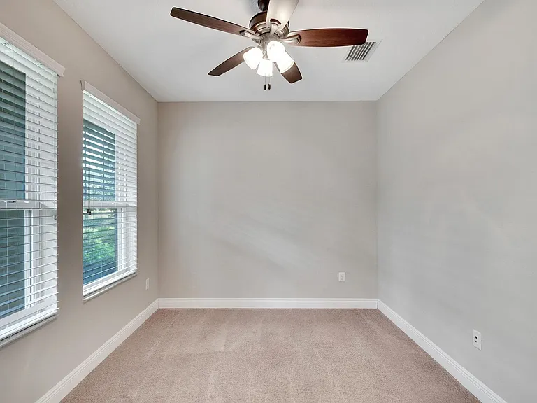 5320 Sagecrest Dr — Photo 9