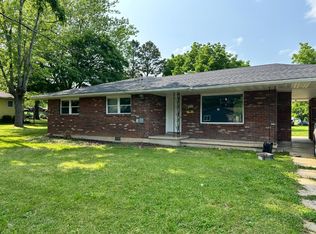 805 Monroe St, Cuba, MO 65453