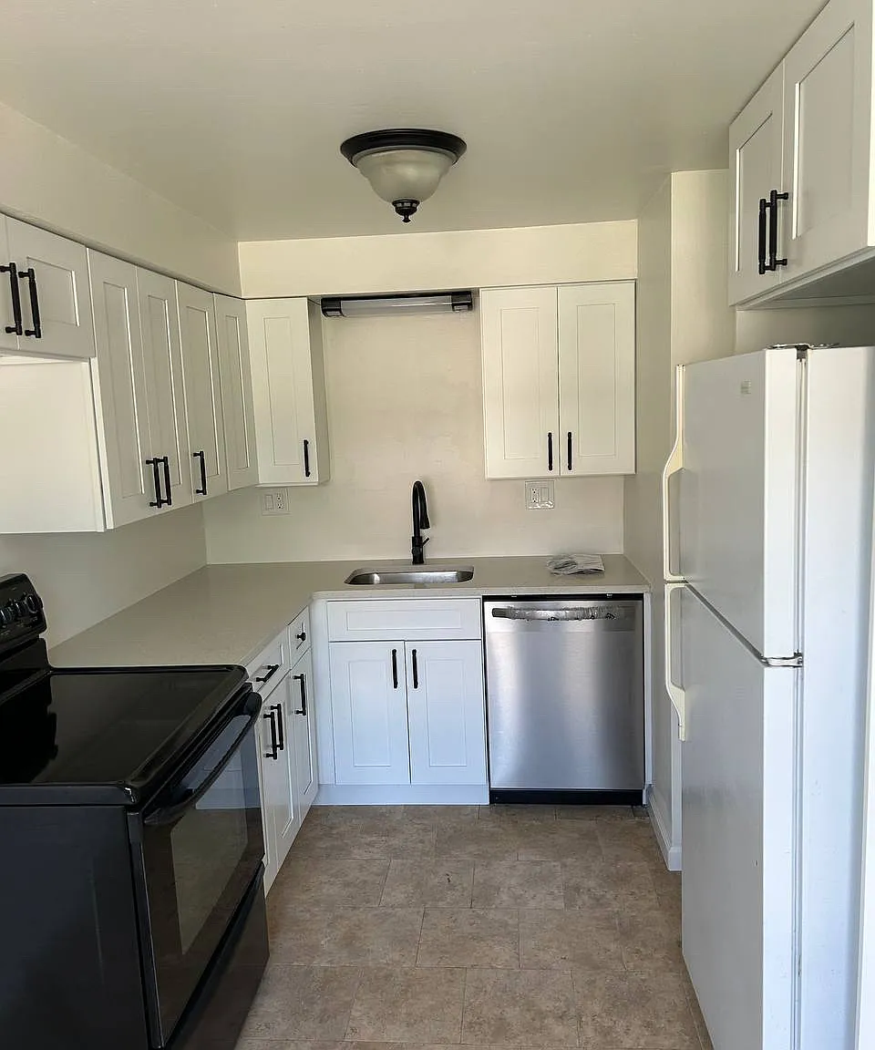 3 bed, $1,500 — Photo 1