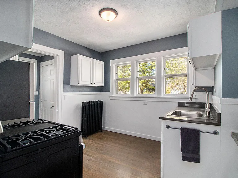 307 James Ave SE #309 — Photo 9