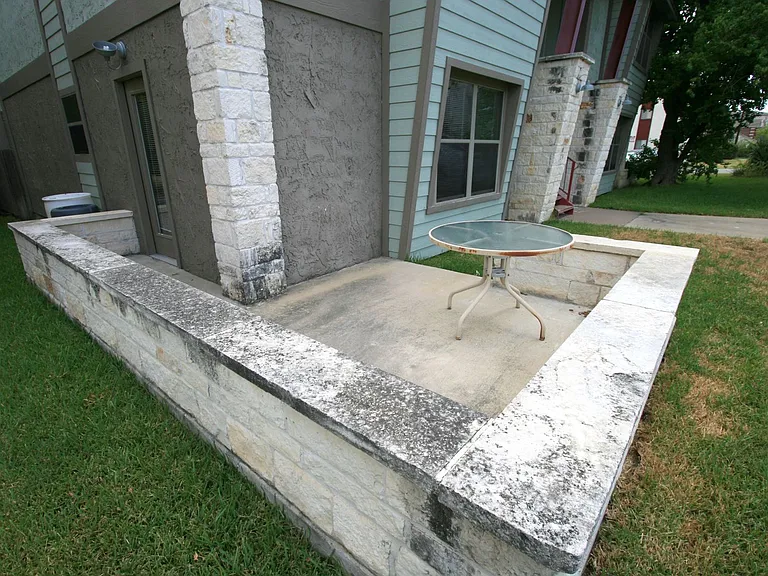 704 Gaytha Cir — Photo 11