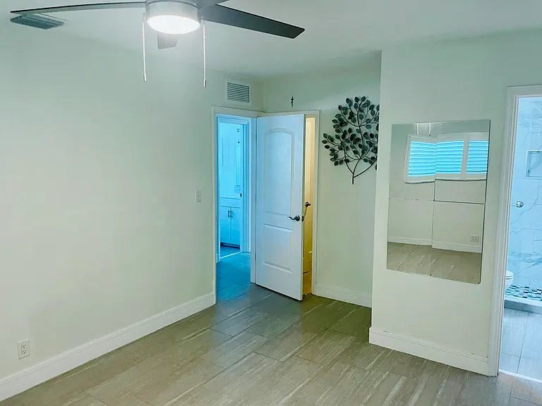2100 NE 38th St #142 — Photo 21