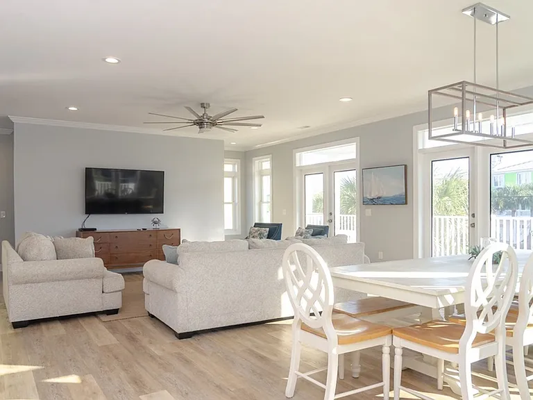 507 N Fort Fisher Blvd — Photo 5