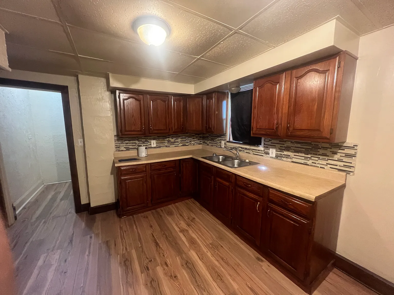 3 bed, 1420 sqft, $1,000 — Photo 3