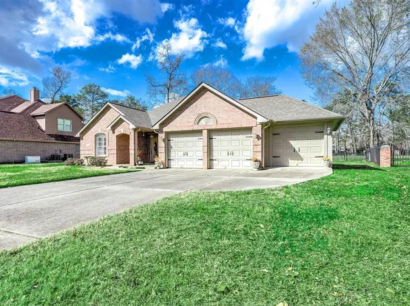 1914 Shark Court, Crosby, TX 77532