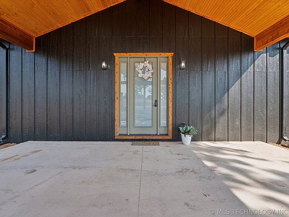 3rd image of 34803 S Falcon Crest Ln