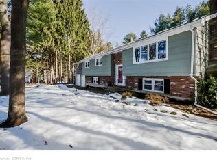 1387 Long Hill Rd, Guilford, CT 06437