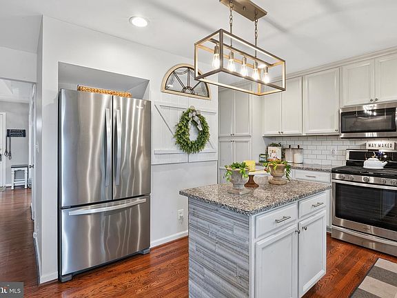 4th image of 6517 Beechnut Cir
