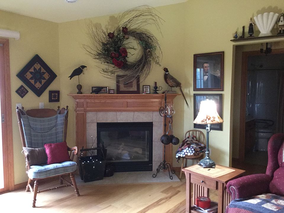 Vaulted ceilings/Gas FP