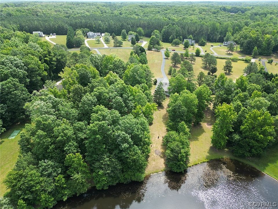 1st image of 2515 Loch Gate Ln