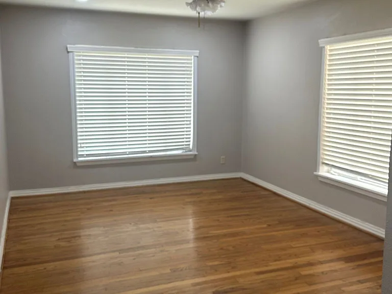 6365 Malcolm Dr — Photo 9