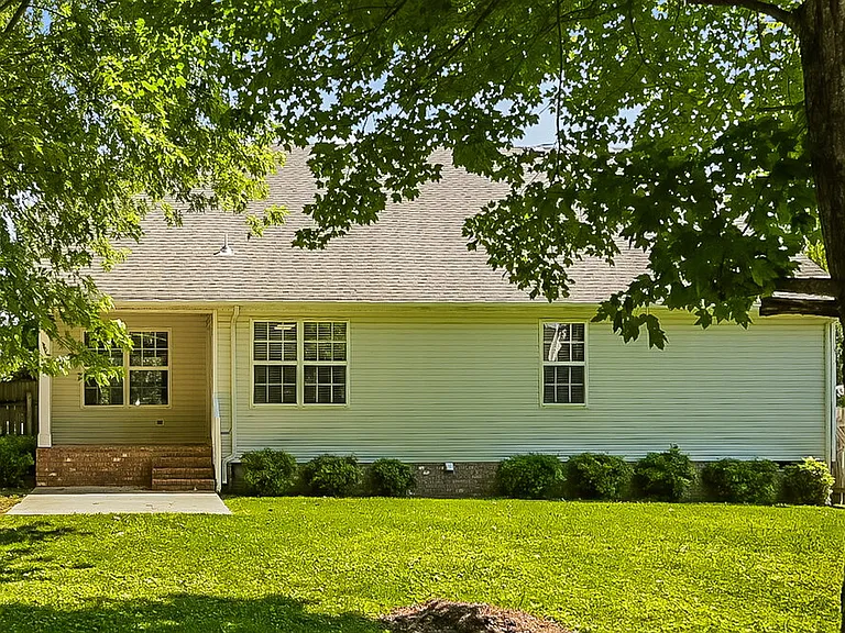 2521 Kilkenny Ct — Photo 17