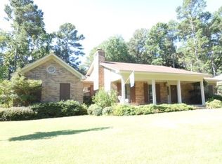 29 Azalea St, Magnolia, AR 71753
