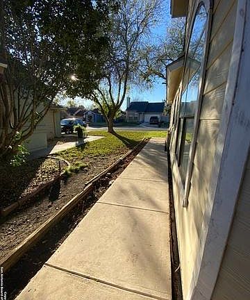 2nd image of 4118 Sunrise Point Dr