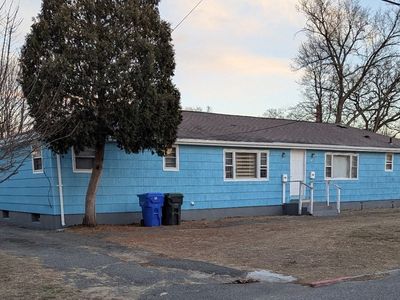 125-127 Santa Barbara St, Springfield, MA, 01104